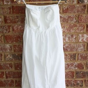 Gap white strapless dress